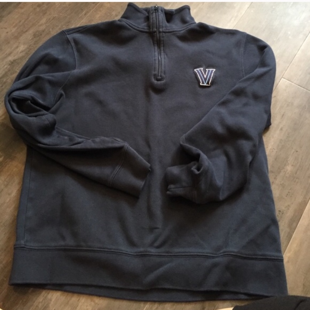 Vineyard Vines Villanova pullover